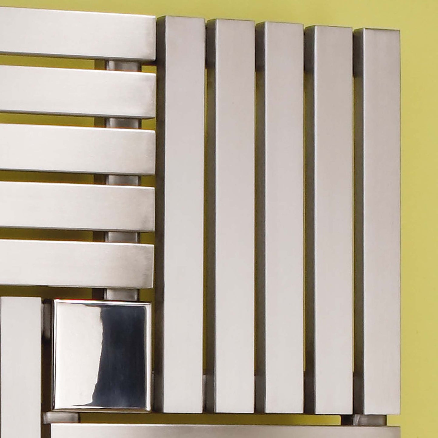 Carisa Keops Yatay Paslanmaz Çelik Radyatör Modern Tasarım Ayna Polisaj